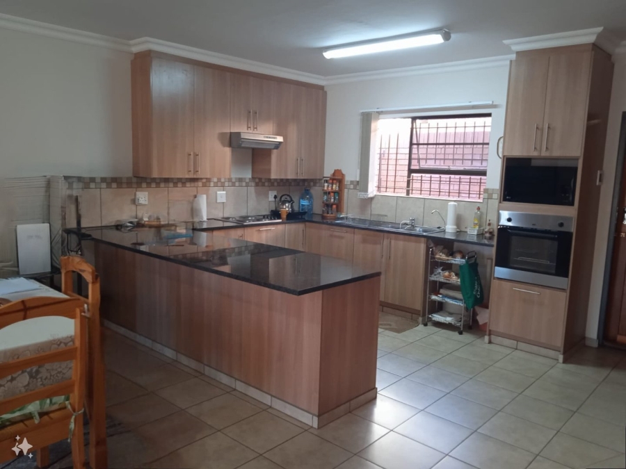 2 Bedroom Property for Sale in Vredenhof Sh Free State